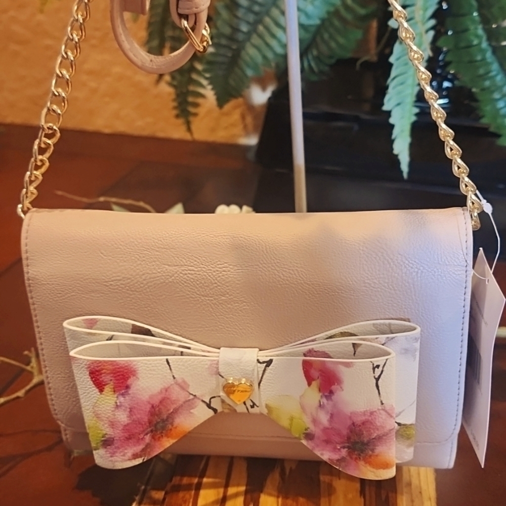NWT BETSEY JOHNSON BOW CROSSBODY/WALLET - Picture 2 of 6